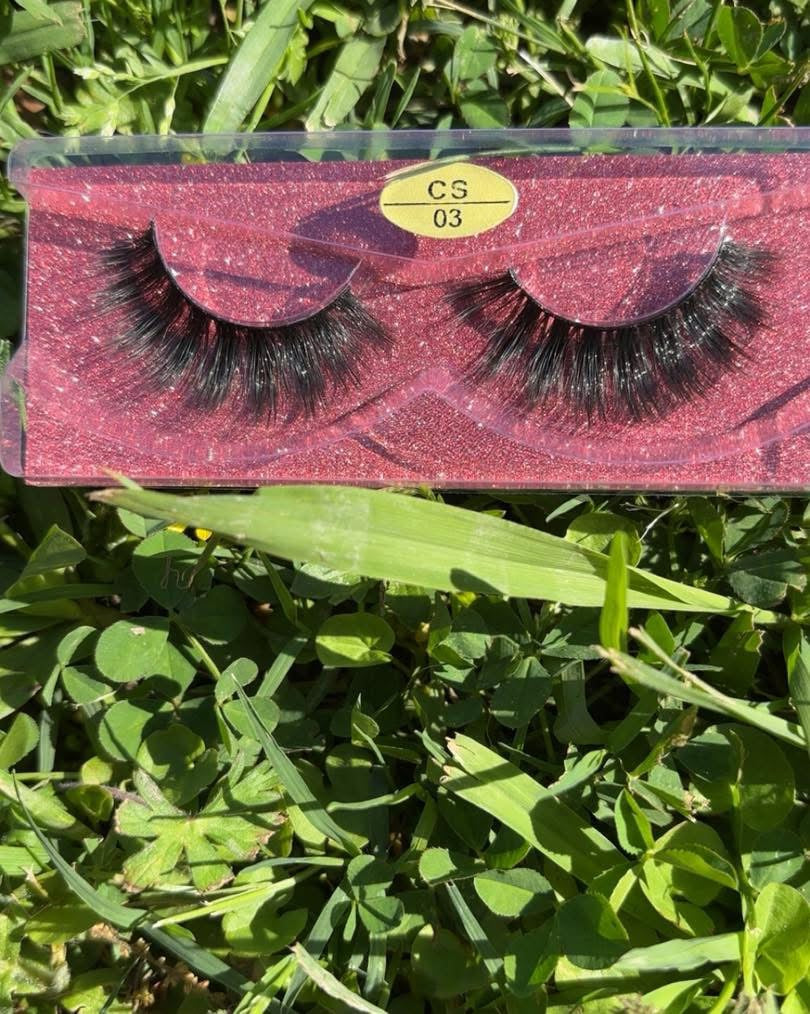 Natural Lashes
