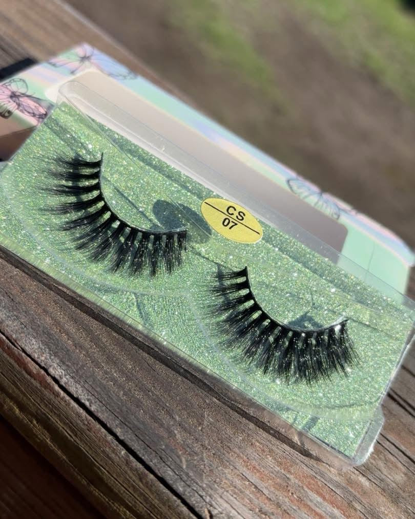 Natural Lashes